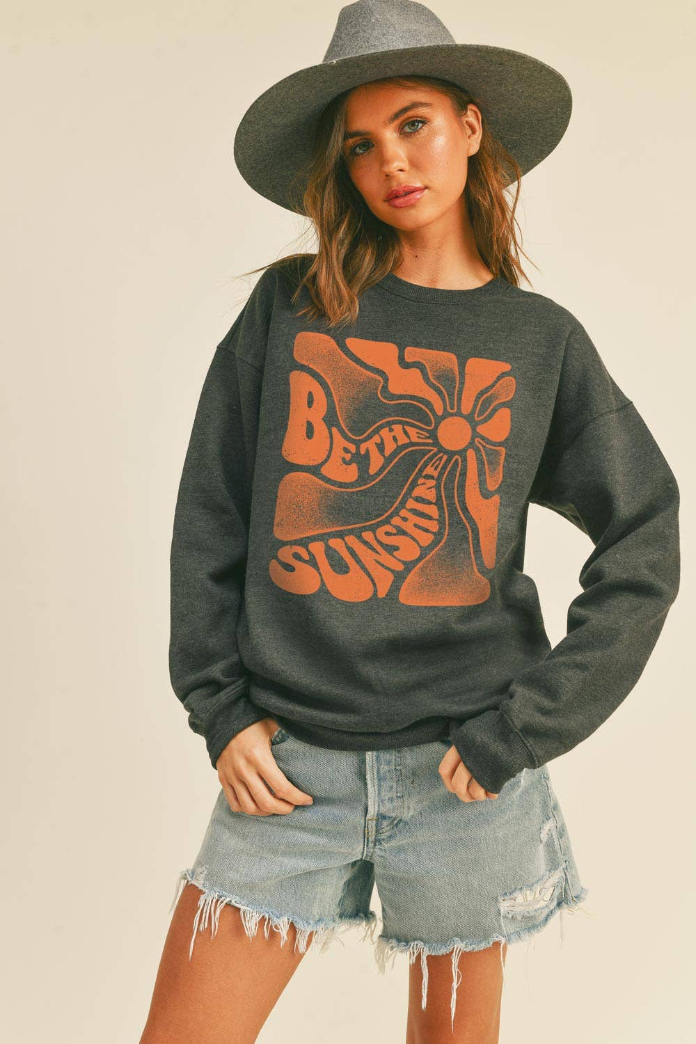 Be the Sunshine Graphic Sweatshirt: LIGHT HEATHER GREY / XL